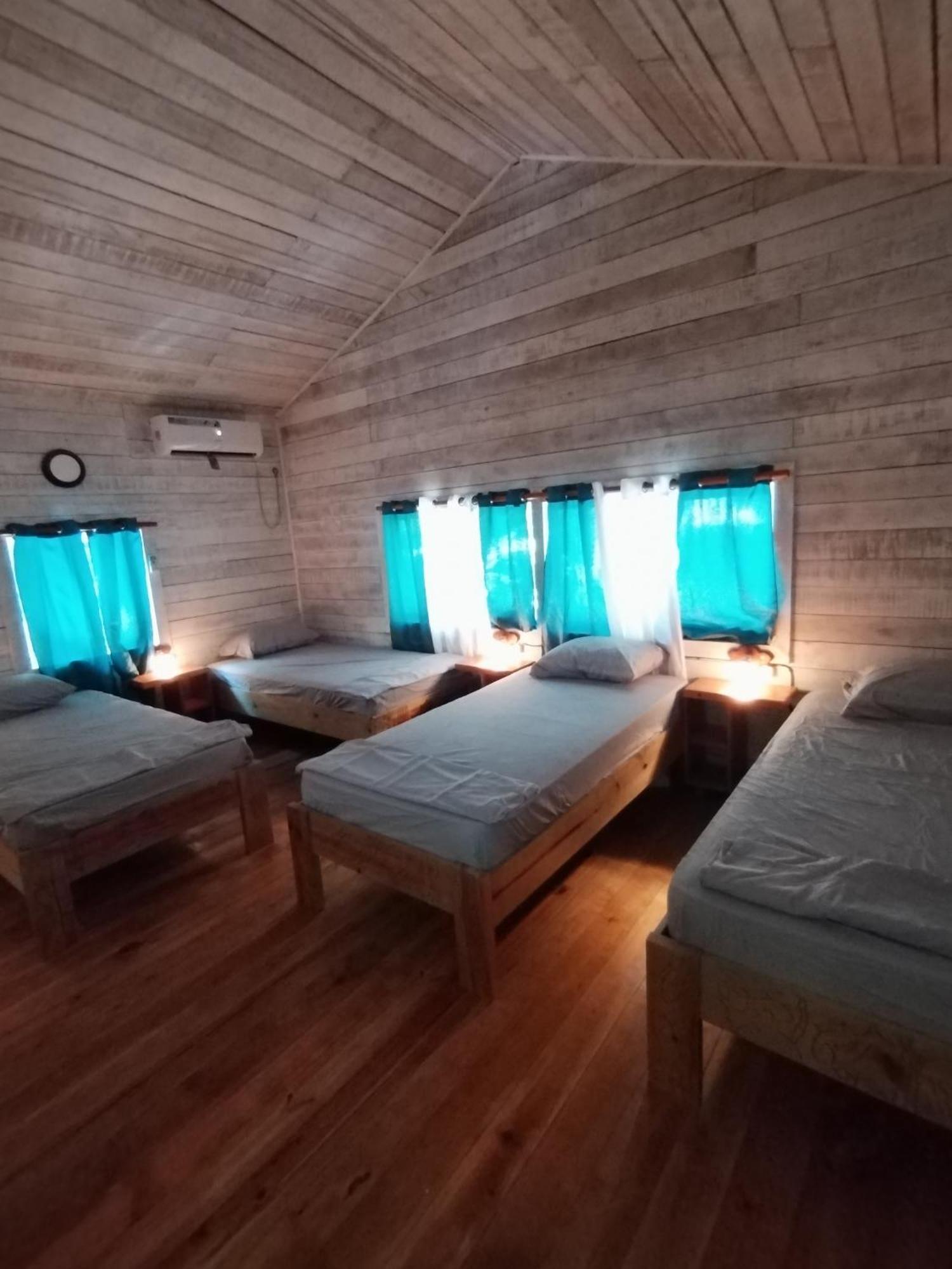 Hotel Tierra Verde Bed And Breakfast Bocas Town Bagian luar foto