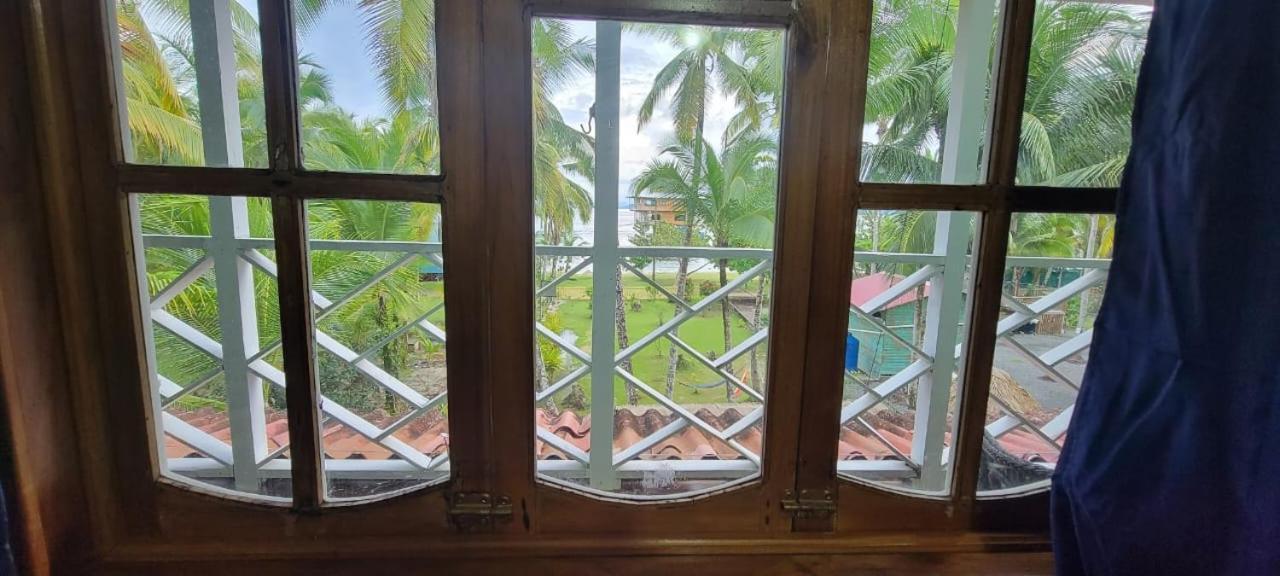 Hotel Tierra Verde Bed And Breakfast Bocas Town Bagian luar foto